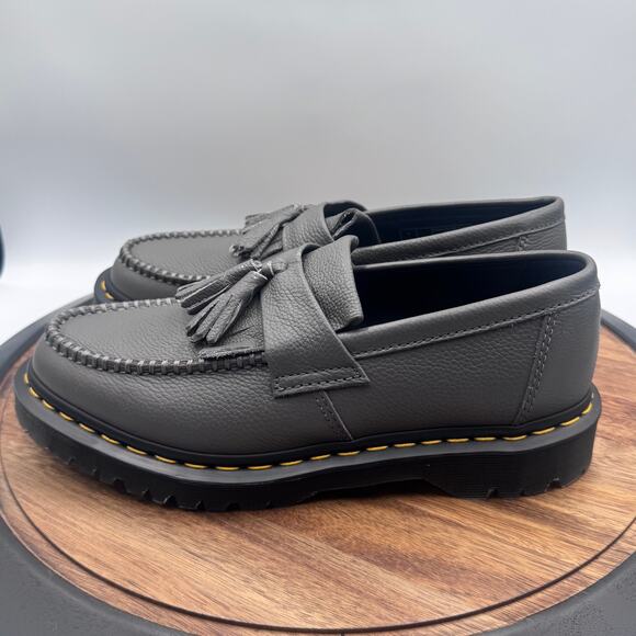 DR. DOC MARTENS Adrian Grey Leather Tassel Loafers Women's Size 9 NEW! - Picture 3 of 9